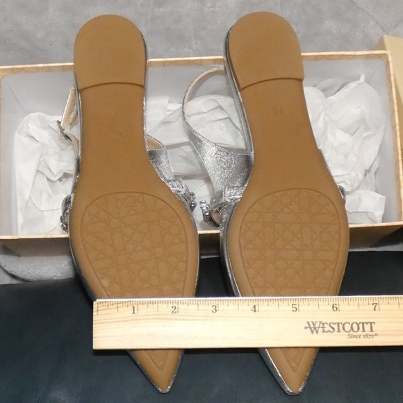 NiB Jewel Badgley Mischka Bambi Pointed Toe Sling Back Flats Silver 7.5 - Picture 16 of 16